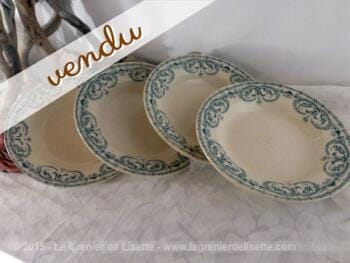 Assiettes bleues terre de fer