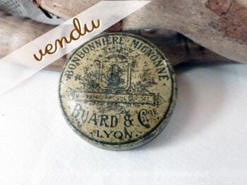 petite boite sérigraphiée de bonbons buard