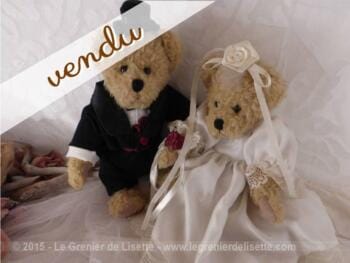 Peluches couple d'ours mariés par Bukowski