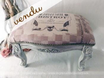 Repose pieds shabby au style Louis XV