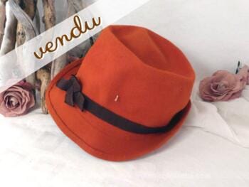 Chapeau feutre rouge bandeau noir