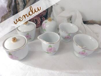 Ensemble de petit déjeuner shabby