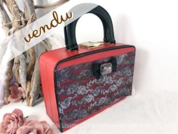 valisette vanity en simili avec dentelle