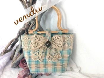 Sac osier bleu et dentelle ancienne