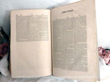 Dictionnaire usuel en deux tomes datés de 1841 avec tranche en cuir.