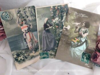 Trois cartes postales pensées de femmes.