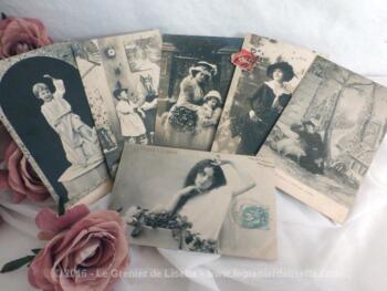 Six cartes postales anciennes de personnages, femmes et enfants, en noir et blanc.