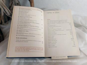 Livre "Les Guides Bleus" pour Ile de France pour l'année 1976.