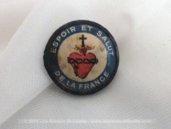 Ancien insigne des Scouts de France 