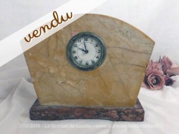 Réveil en marbre beige et bordeaux, uniquement pour décoration .