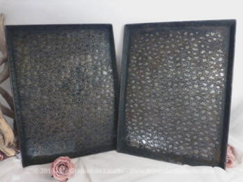 Duo de plaques de cuisson, aux motifs différents pour décoration .