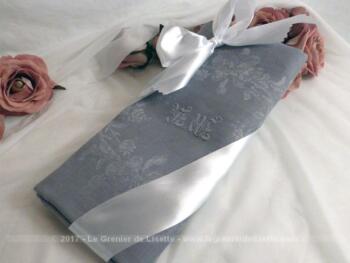 VENDU - Duo de serviettes damassées grises aux monogrammes ML