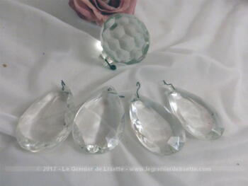 Lot de 4 pampilles en verre et boule