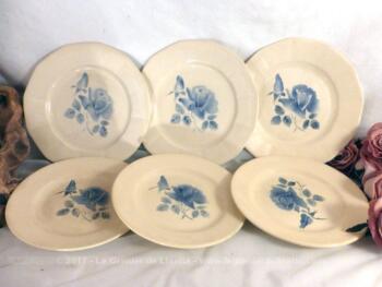 Lot de 3 assiettes plates et 3 assiettes dessert avec dessin d'une rose bleue au centre en Sarreguemines Digoin