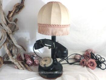 Ancien téléphone lampe de 1924