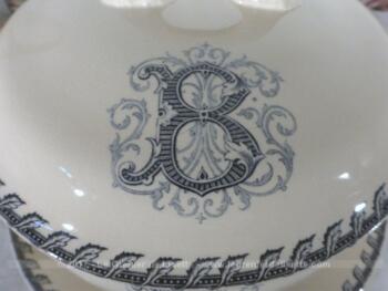 Ancienne très belle soupiere et son plat, tout marqué aux monogramme B.