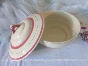 Ancienne soupière en faïence de 