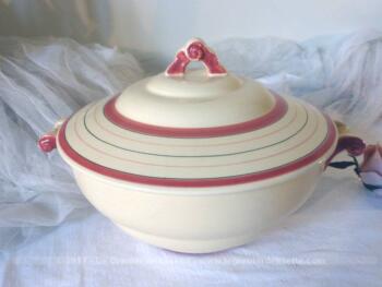 Ancienne soupière en faïence de 