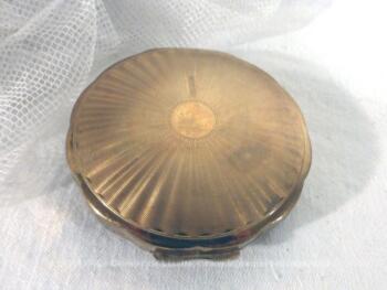 Ancien poudrier miroir à main métal doré.