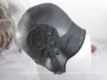 Très ancien chapeau cloche en paille datant des années 20