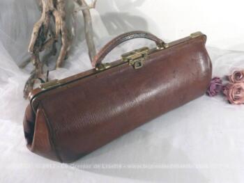 Ancien sacoche cuir de médecin ou infirmier datant du début XX°.