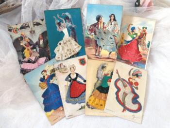 Lot de 8 cartes postales costumes régionaux d'Espagne en tissus et fils