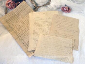 Quatre anciens courriers de différents formats, tous datés de 1874 et écrits à la plume en sépia.
