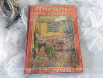 Ancien livre "Recueil des contes de Perrault" de 1936.