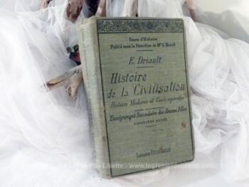 Daté de 1914, voici un ancien livre sur  