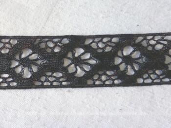 Duo de coupons de belles dentelles noires différentes, un de 75 et de 190 cm.