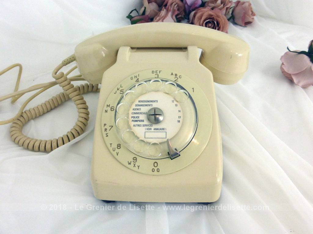 Téléphone vintage à cadran POST DeTeWe, coloris gris et jaune crème