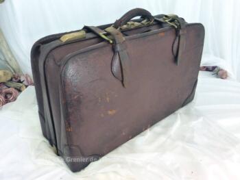 Très ancienne valise à soufflets en cuir pleine peau et ses compartiments intérieurs.