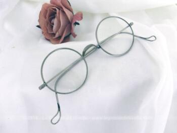 VENDU - Ancienne paire de lunettes rondes en métal