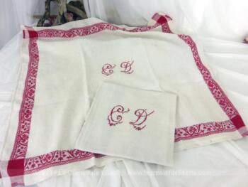 VENDU - Lot 2 grands torchons monogrammes CD