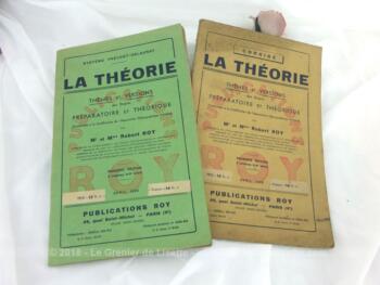 Anciens livres de cours de sténo La Théorie de 1939. Duo de livres, dont un est le corrigé des exercices du premier. Le titre de ces ouvrages est "La Théorie" par Mr et Mme Robert Roy .