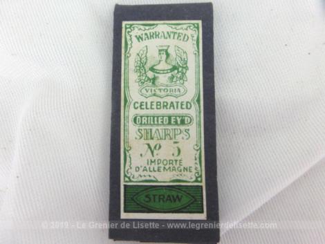 Lot de 3 anciens paquets d'aiguilles avec l'étiquette "Drilled Ey'd - Sharps n°5 - Straw - Warranted Victoria Celebrated - Importé d'Allemagne".