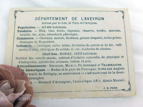 Voici une belle chromo du département de l'Aveyron datant de 1876. C'est une image de 11.5 x 8.5 cm sur papier cartonné avec toutes les caractéristiques de l'époque.