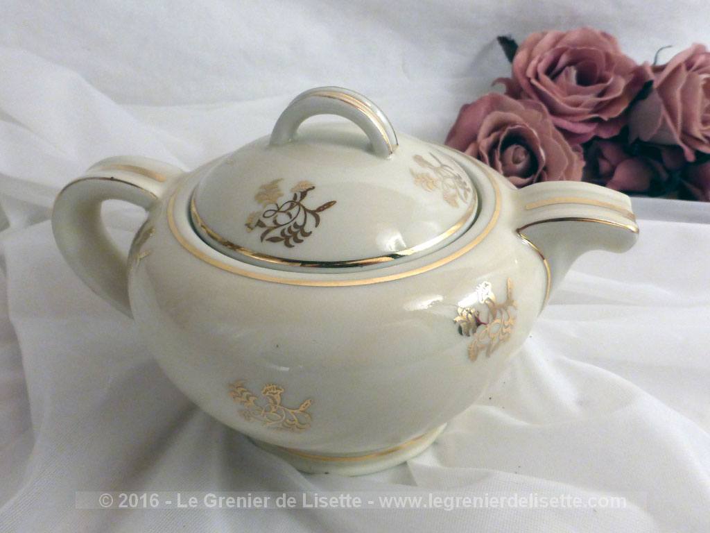 Théière porcelaine main image 1
