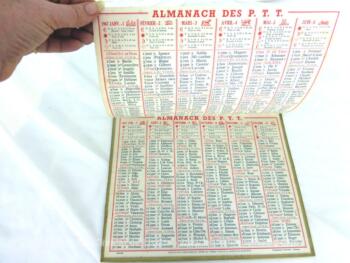 Almanach cartonné des PTT de 1967 avec une photos de chiens sur papier avec au dos les mois et ses 5 feuillets supplémentaires .