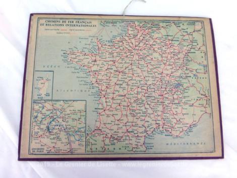 Almanach cartonné des PTT de 1967 avec une photo de la ville de Nice et ses 4 feuillets complémentaires dont carte de France et plan de Nancy.