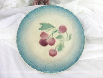 VENDU - Assiette aux cerises barbotine St Clément