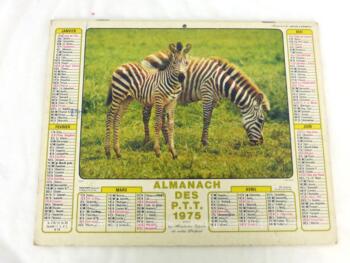 Ancien almanach des P.T.T. de 1975 avec la photo de lionnes et zèbres de l'autre. Il y a 4 feuillets supplémentaires sur le département de Meurthe et Moselle. Frais de port offerts.