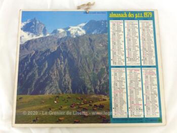 Ancien almanach des P.T.T. de 1979 avec la photo d'alpage d'un coté et de troupeau de l'autre avec 12 feuillets supplémentaires sur les services de la Poste
