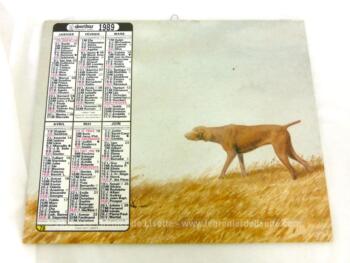 Ancien almanach des P.T.T. de 1989 avec des dessins représentant des chiens de chasse. C'est un almanach Oberthur avec 12 feuillets supplémentaires dont deux dessins superbes de la collections Oberthur.