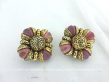Paire de boucles d'oreille rose shabby à clips, pour oreilles non percées mais pouvant etre détournée pour habiller chaussures, sac, etc...