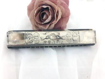 Ancien harmonica M. Hohner Trémolo Conzert, "Stutt Gart 1881", avec encore une très bonne sonorité