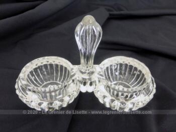 Élégant saleron en verre moulé
