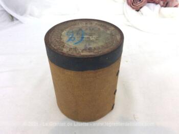 Pour phonographe, voici une ancienne boite vide à cylindre Pathé n°542 portant l'étiquette "La Mascotte" chanté par Piccaluga de l'Opéra Comique.