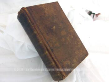Vieux de plus de 200 ans, voici le livre 