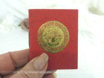 Ancien mini almanach de 1971 sur 10 pages, cadeau publicitaire de la Maison Goupil, Guilde des Orfèvres à Roanne, avec en couverture un écu doré sur fond rouge.